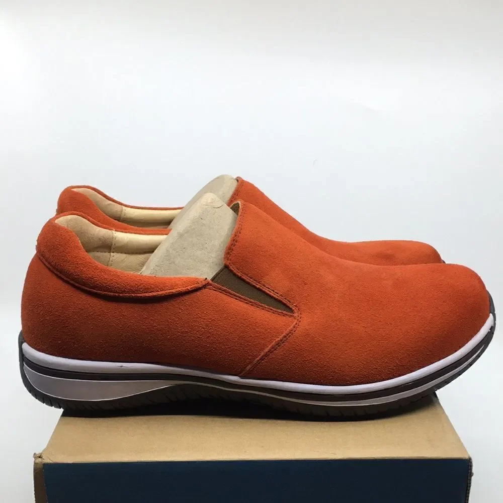 NIB Alegria Aaron Orange Suede Slip On Shoes - Size 43 EU 9.5 US (W US 13)